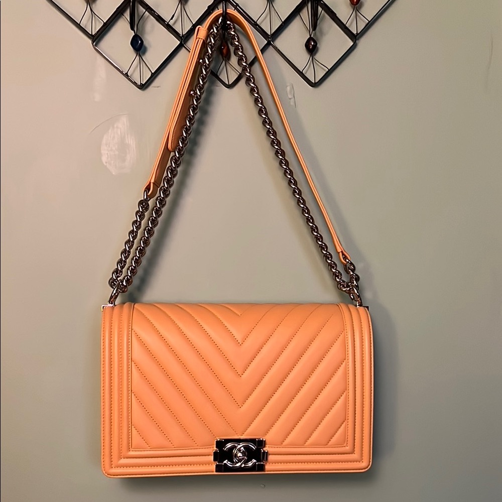 CHANEL yellow Quilted Leather Shoulder Bag with Chain Strap